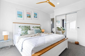 Auspray, Lennox Head